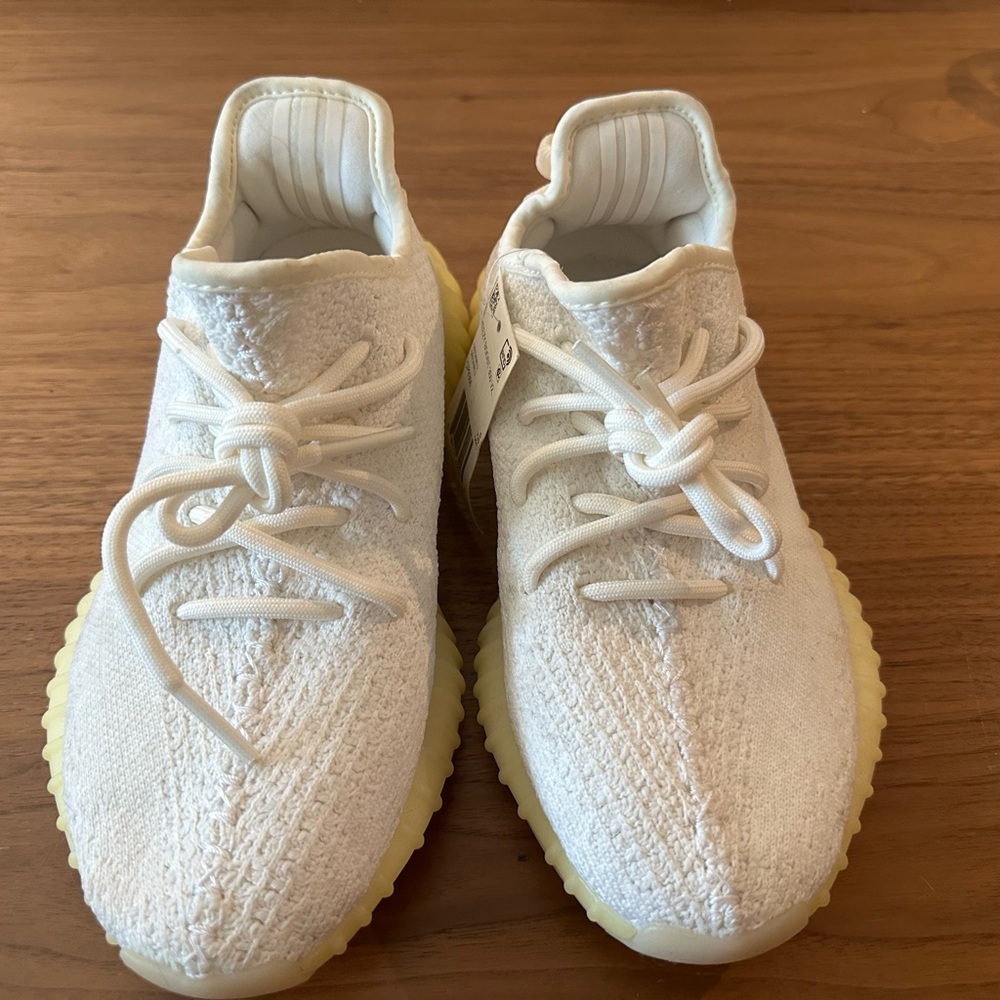 adidas Yeezy Boost 350 V2 Low Cream White Men’s US 5 / Women’s US 5.5 / EU 38